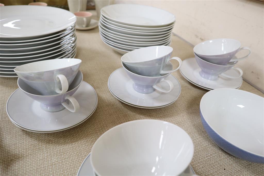 A Rosenthal lustre dinner and coffee service